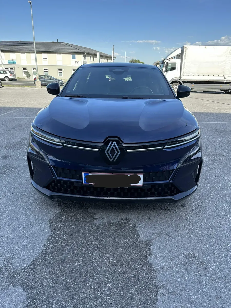 Renault Megane 2023 photo 2