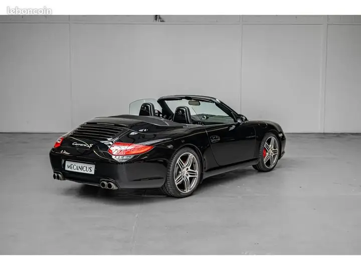 Porsche 911 2009 photo 2