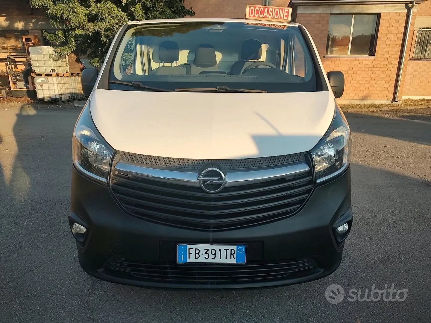 Opel Vivaro 2015 photo 3