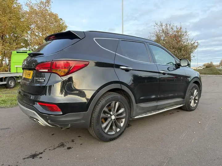 Hyundai Santa Fe 2018 photo 4