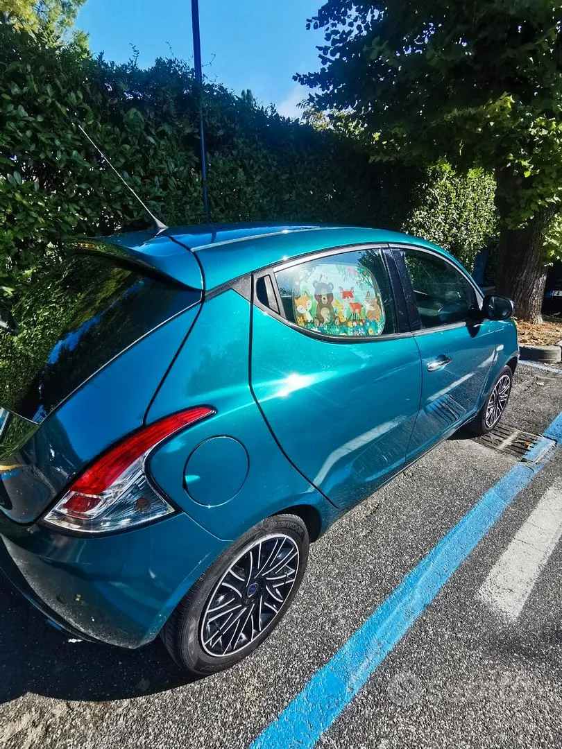Lancia Ypsilon 2018 photo 2