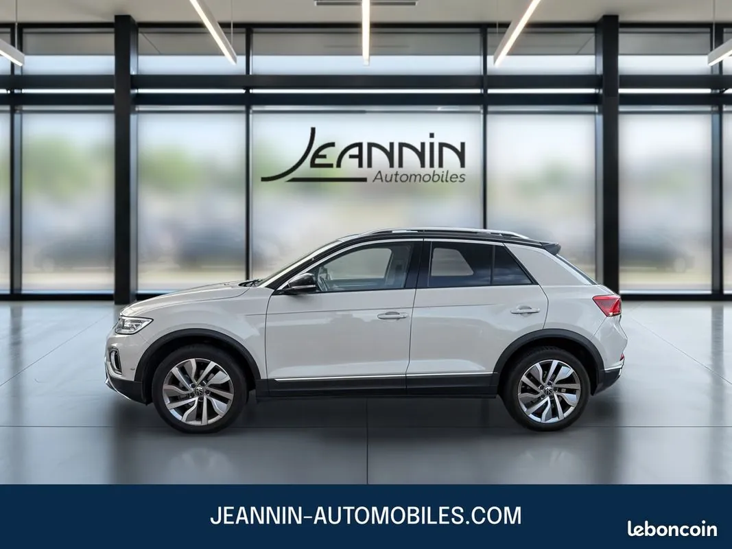 Volkswagen T-Roc 2023 photo 2
