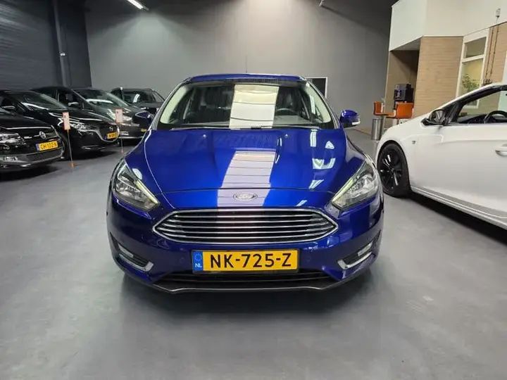 Ford Focus 2017 photo 2