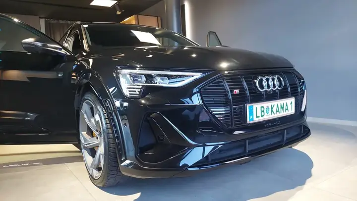 Audi E-Tron