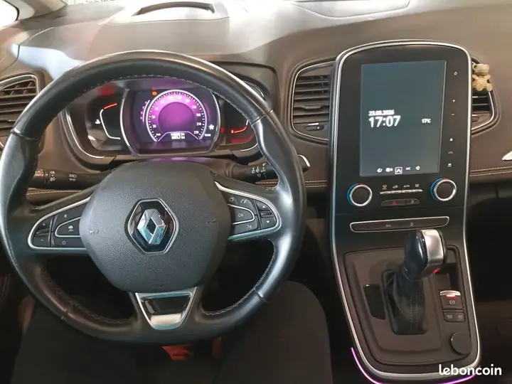 Renault Grand Scenic 2017 photo 3