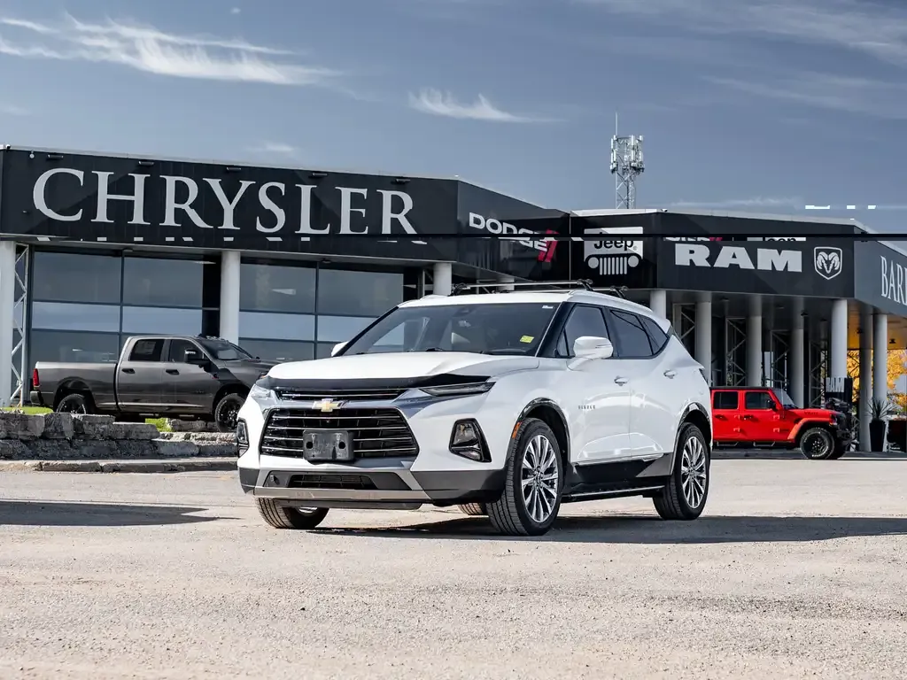 Chevrolet Blazer 2022 photo 2