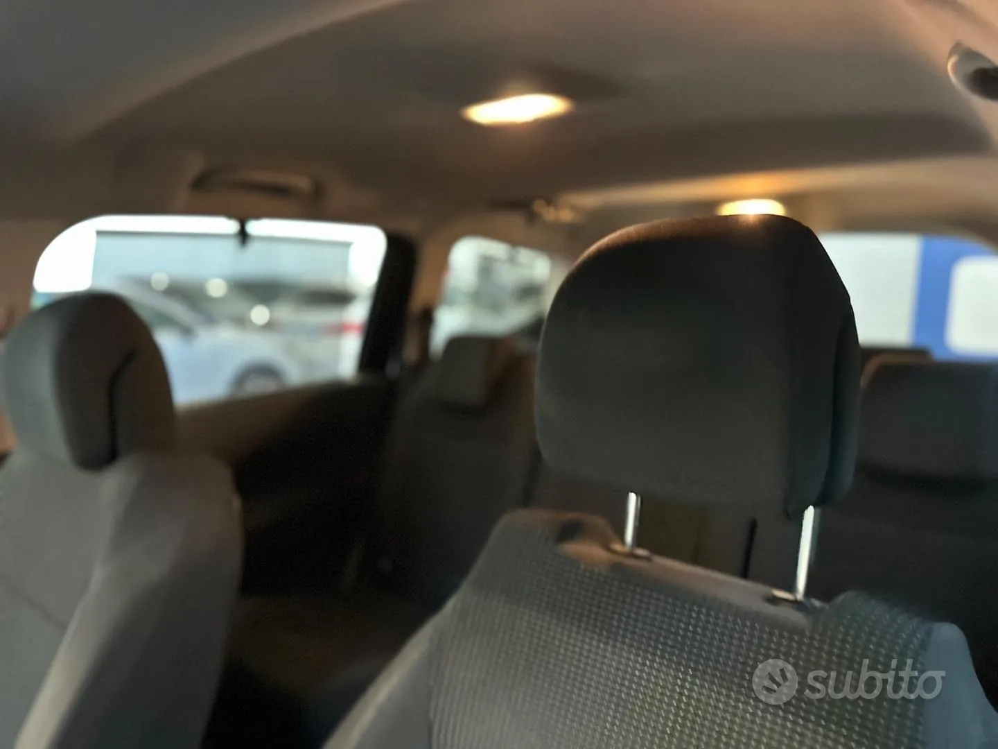 Peugeot 5008 2015 photo 5