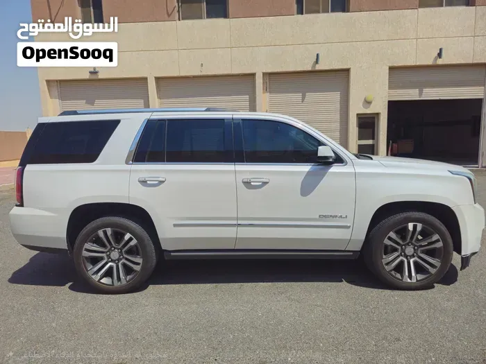 GMC Yukon 2018 photo 4