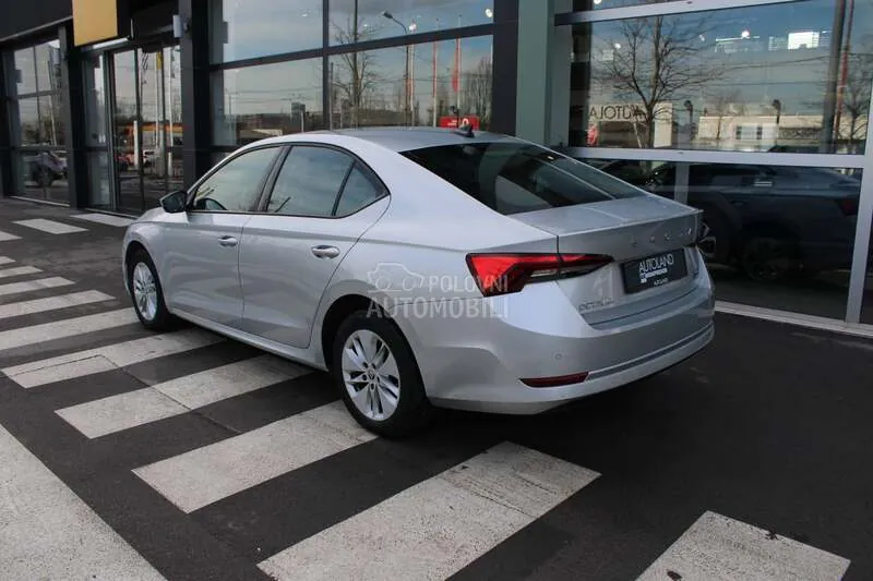 Skoda Octavia 2023 photo 5