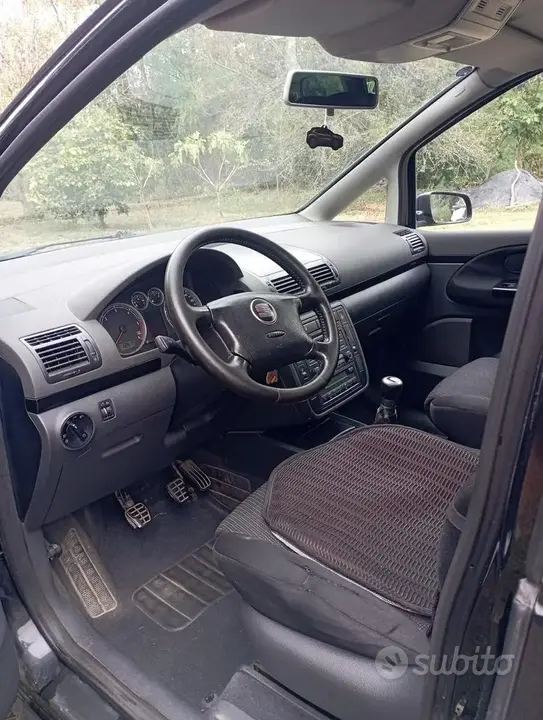 Seat Alhambra 2006 photo 5