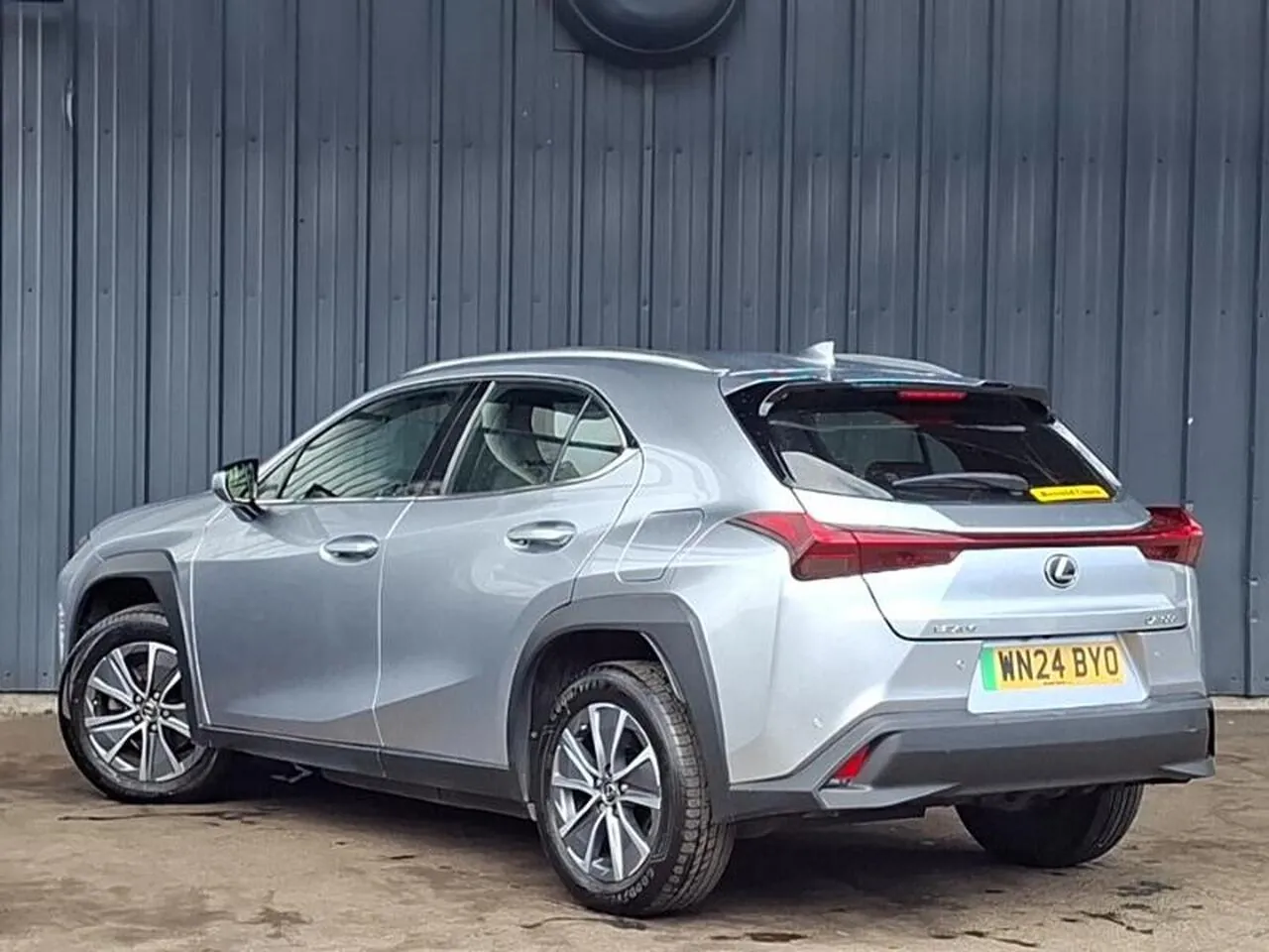 Lexus Ux 2024 photo 2