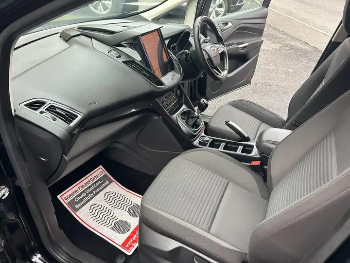 Ford C-Max 2016 photo 4