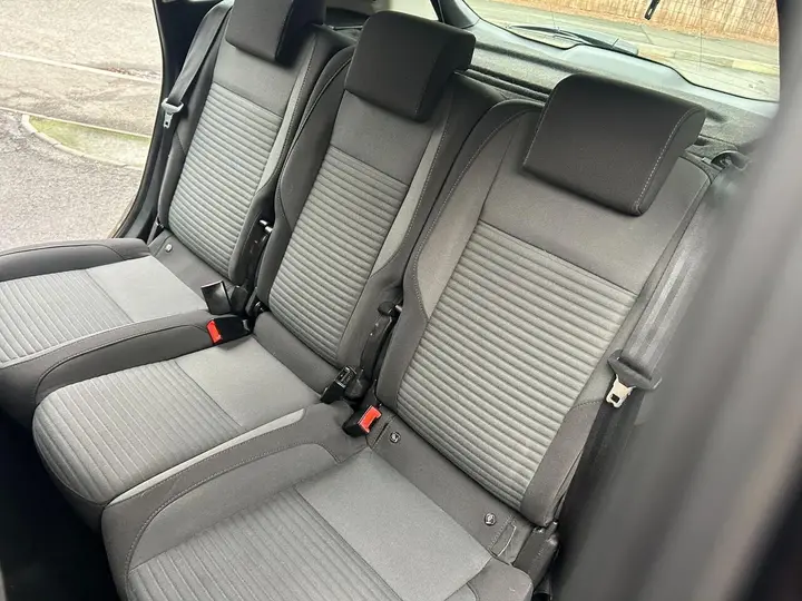 Ford C-Max 2016 photo 5