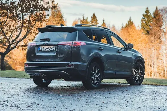Toyota Rav4 2016 photo 2