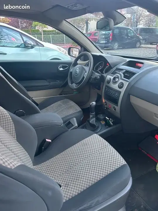 Renault Megane 2004 photo 3