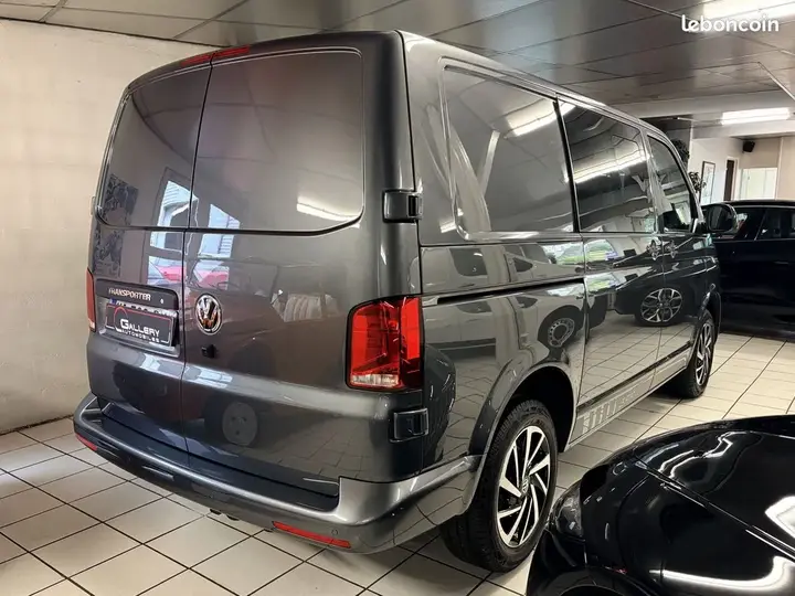 Volkswagen Transporter 2024 photo 2
