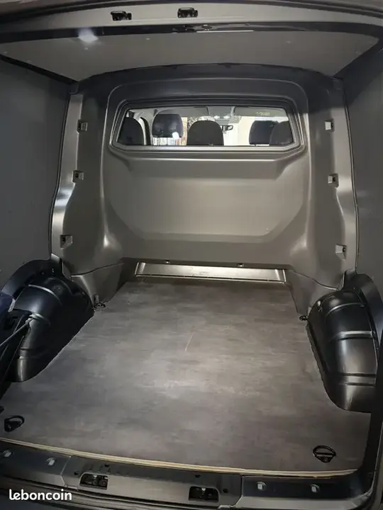 Volkswagen Transporter 2024 photo 5