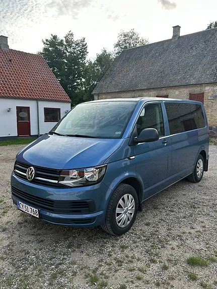 Volkswagen Multivan 2017 photo 2