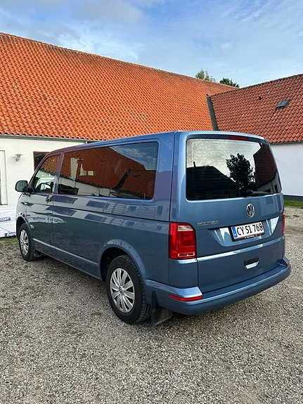 Volkswagen Multivan 2017 photo 4