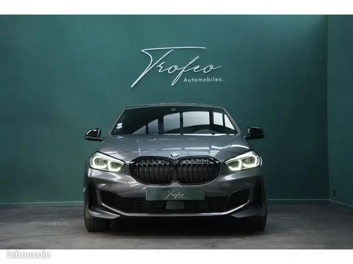 BMW 1 Series 2021 photo 2