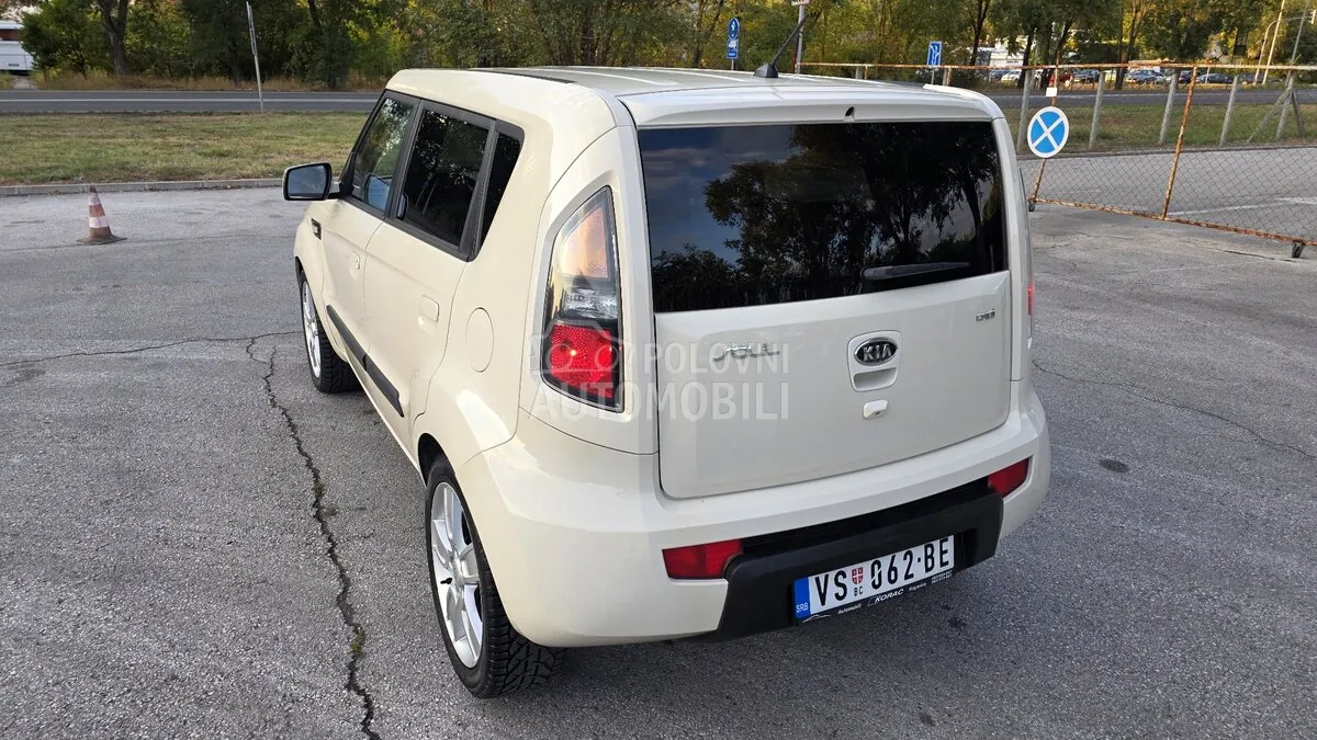 Kia Soul 2009 photo 3