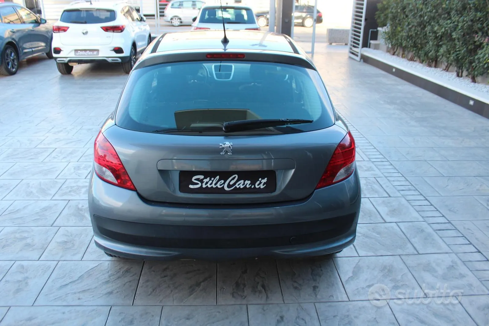 Peugeot 207 2010 photo 4