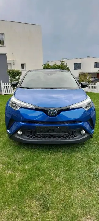 Toyota C-Hr 2018 photo 3