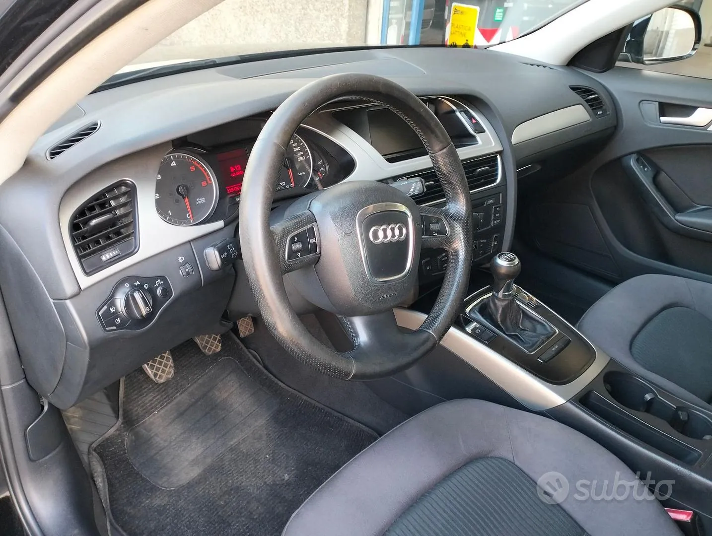 Audi A4 2008 photo 3