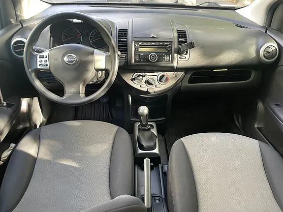 Nissan Note 2012 photo 5