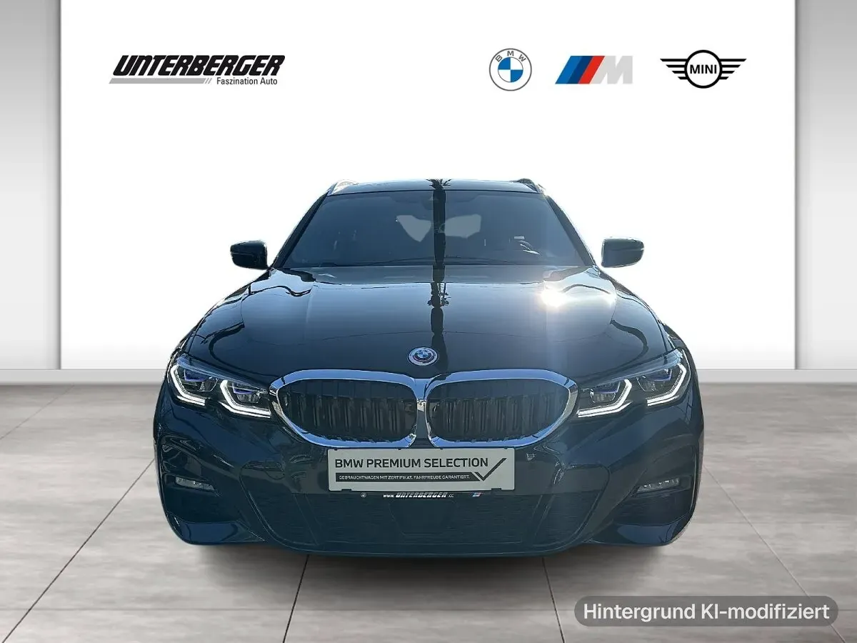 BMW 3 Series 2024 photo 2