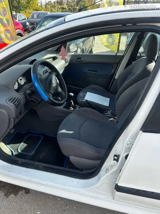 Peugeot 206 2002 photo 4
