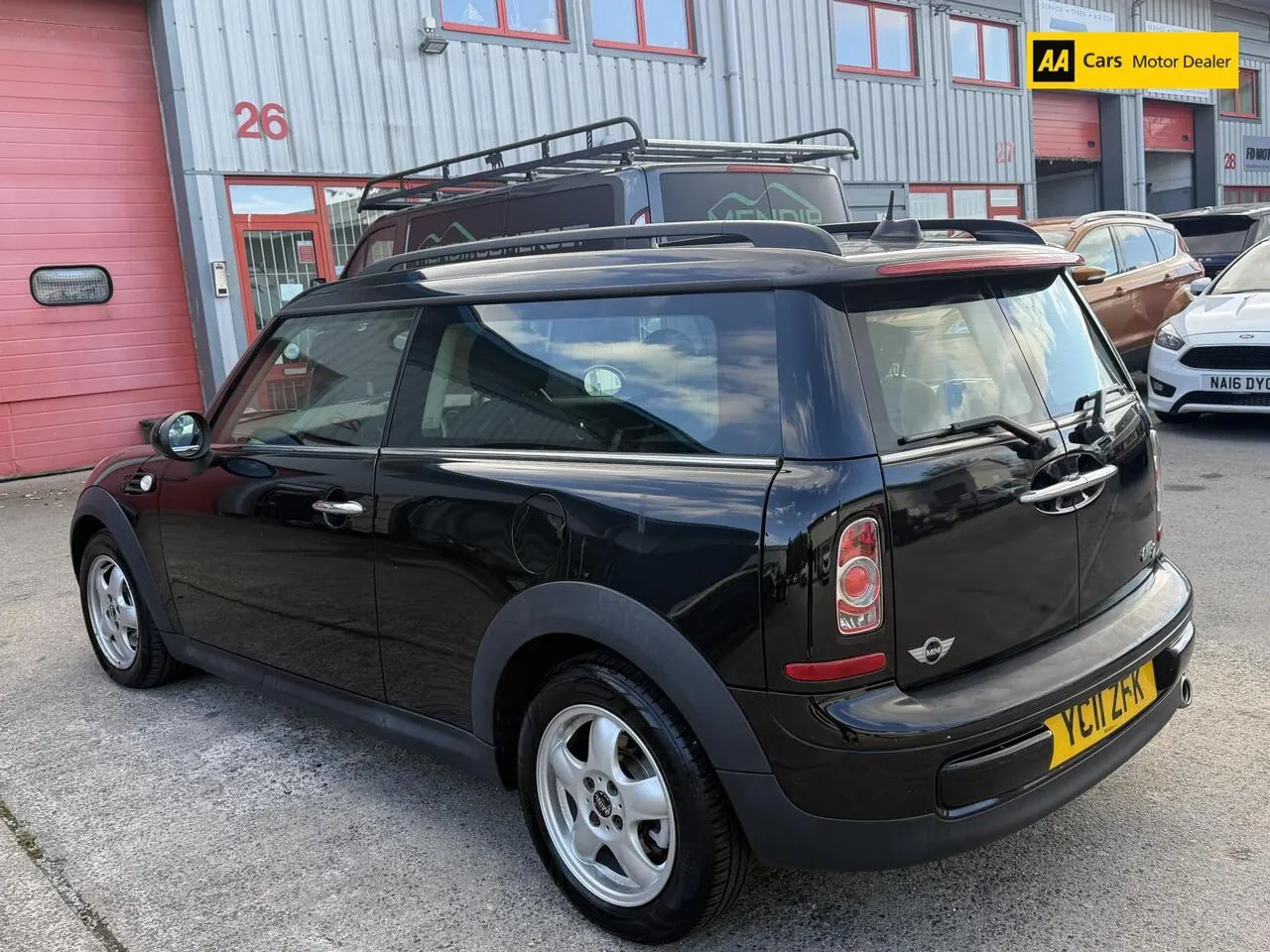 Mini Clubman 2011 photo 5