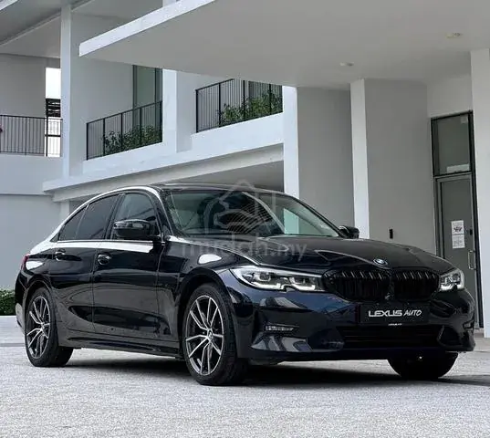 BMW 320I