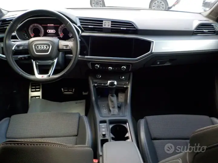 Audi Q3 2023 photo 3
