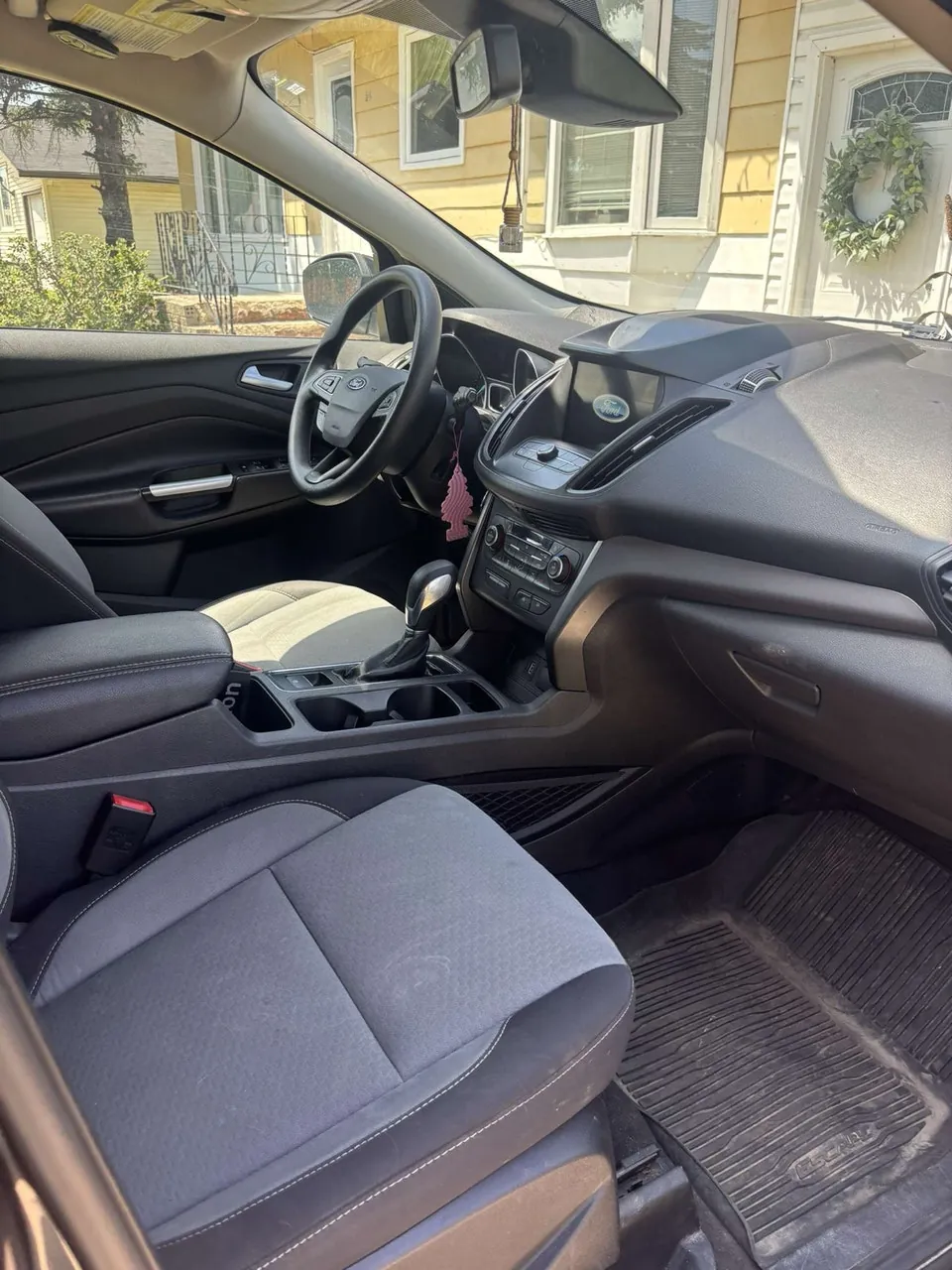 Ford Escape 2019 photo 3
