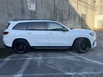 Mercedes-Benz Gls 2026 photo 3