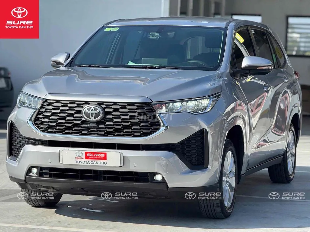 Toyota Innova Cross 2025 photo 2