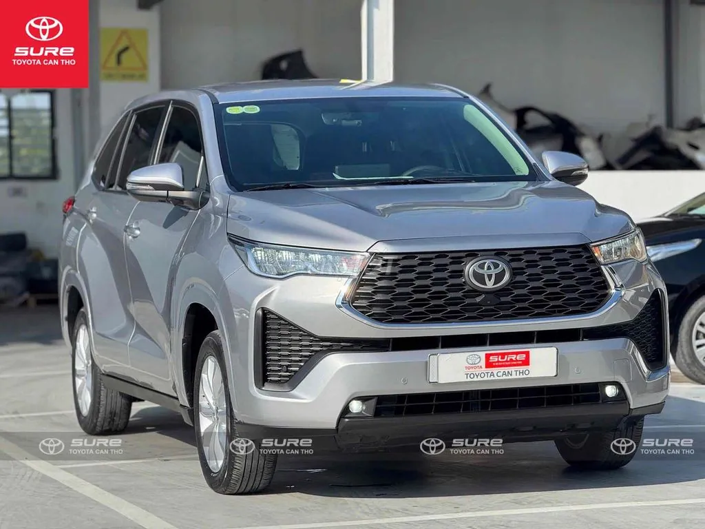 Toyota Innova Cross 2025 photo 3