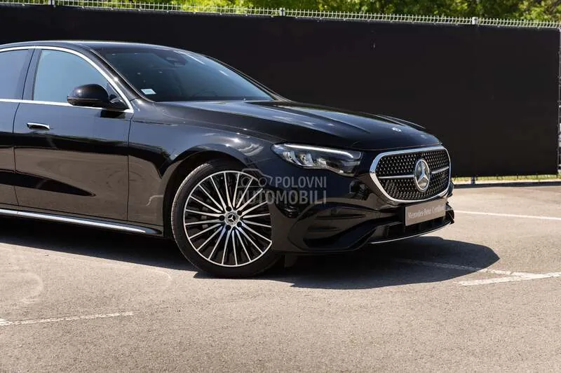 Mercedes-Benz E 220 2025 photo 2