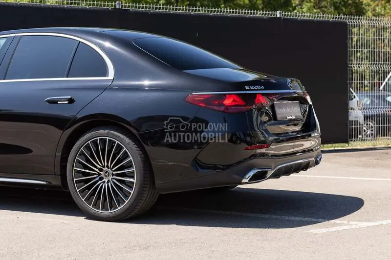 Mercedes-Benz E 220 2025 photo 5