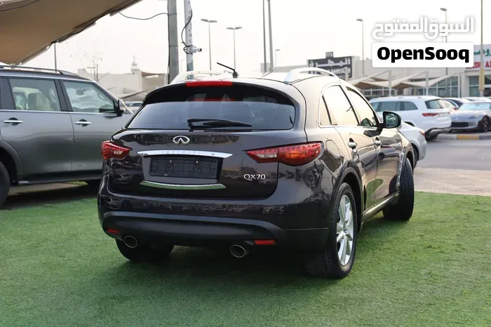 Infiniti Q70 2016 photo 3