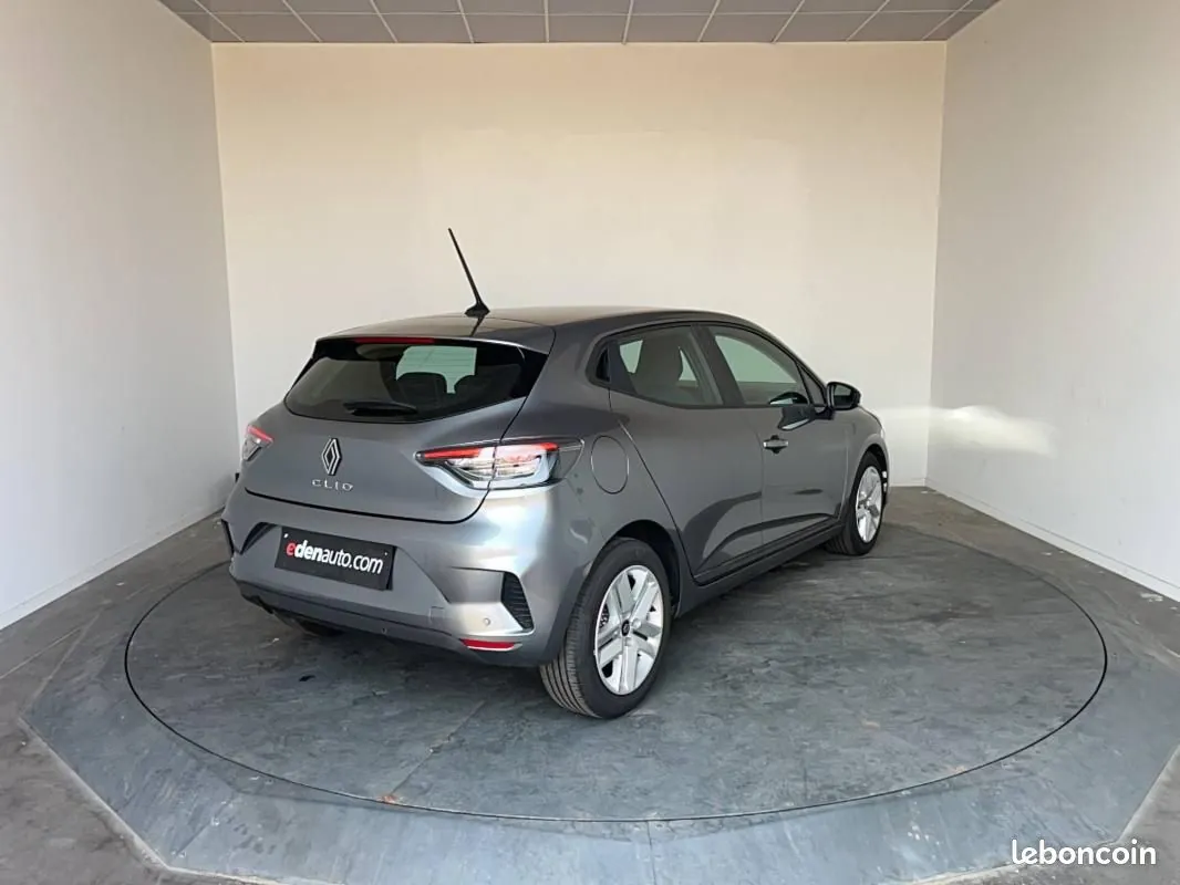 Renault Clio 2024 photo 5