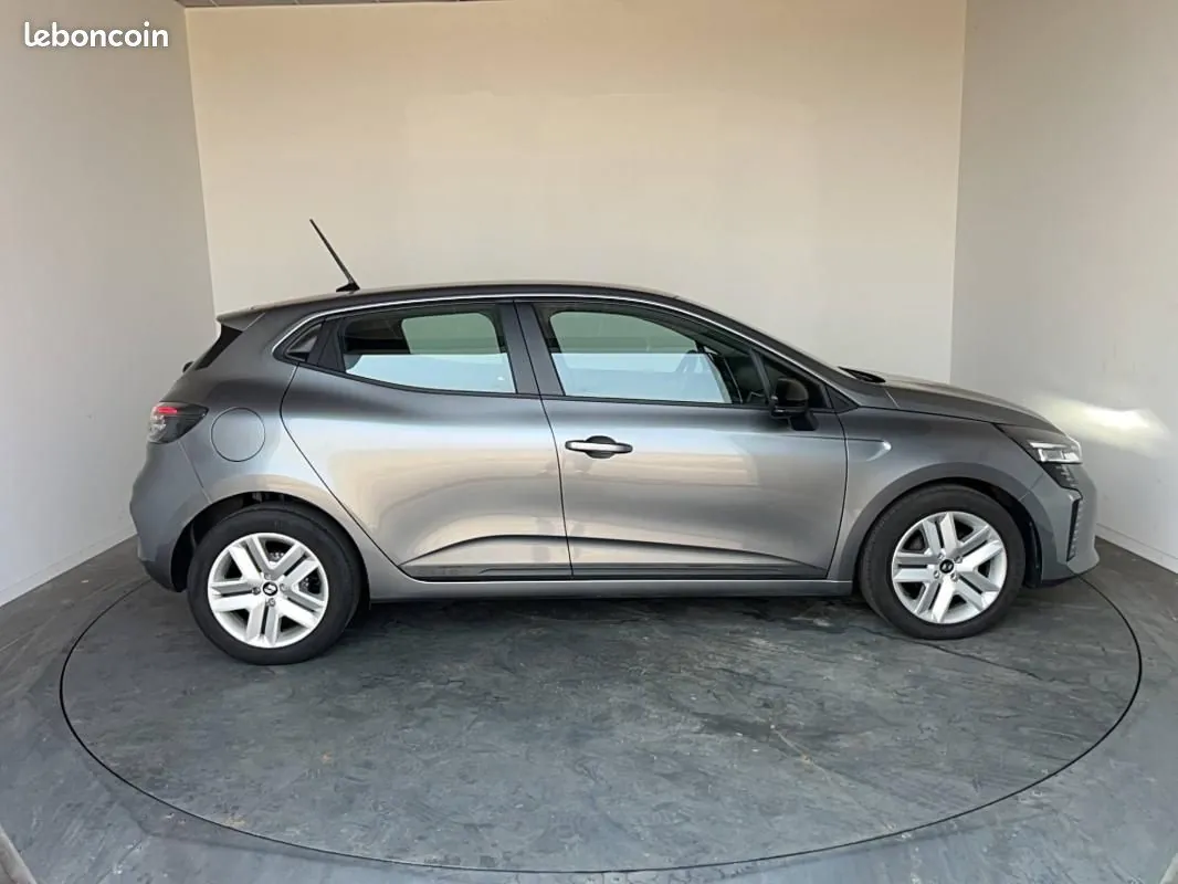 Renault Clio 2024 photo 4