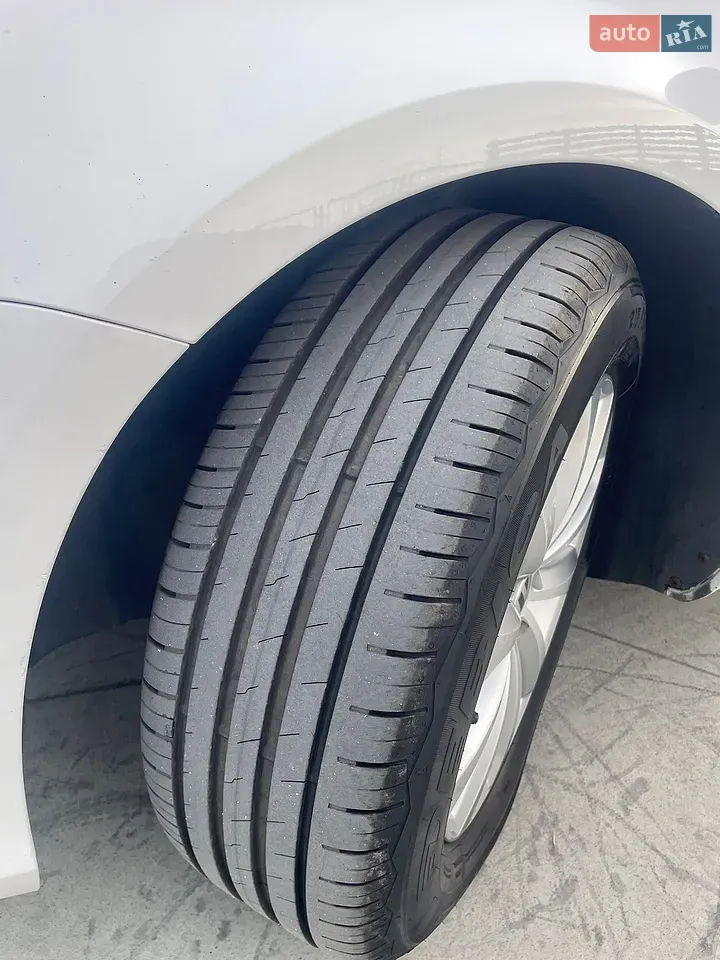 Volkswagen Passat 2014 photo 5