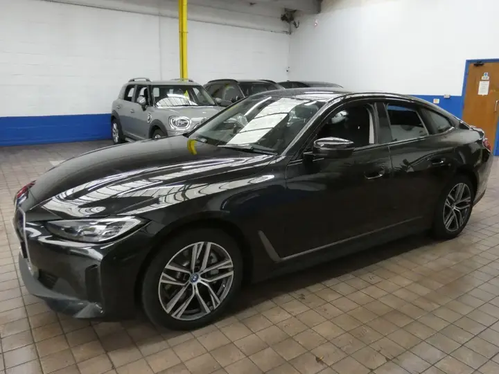 BMW I4 2023 photo 5