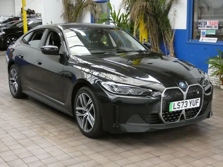 BMW I4 2023 photo 4