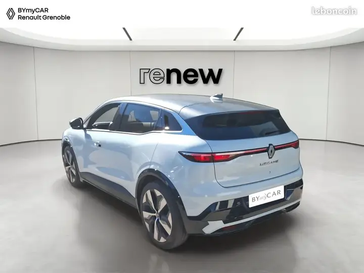 Renault Megane 2023 photo 3