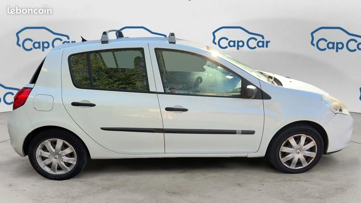 Renault Clio 2012 photo 4