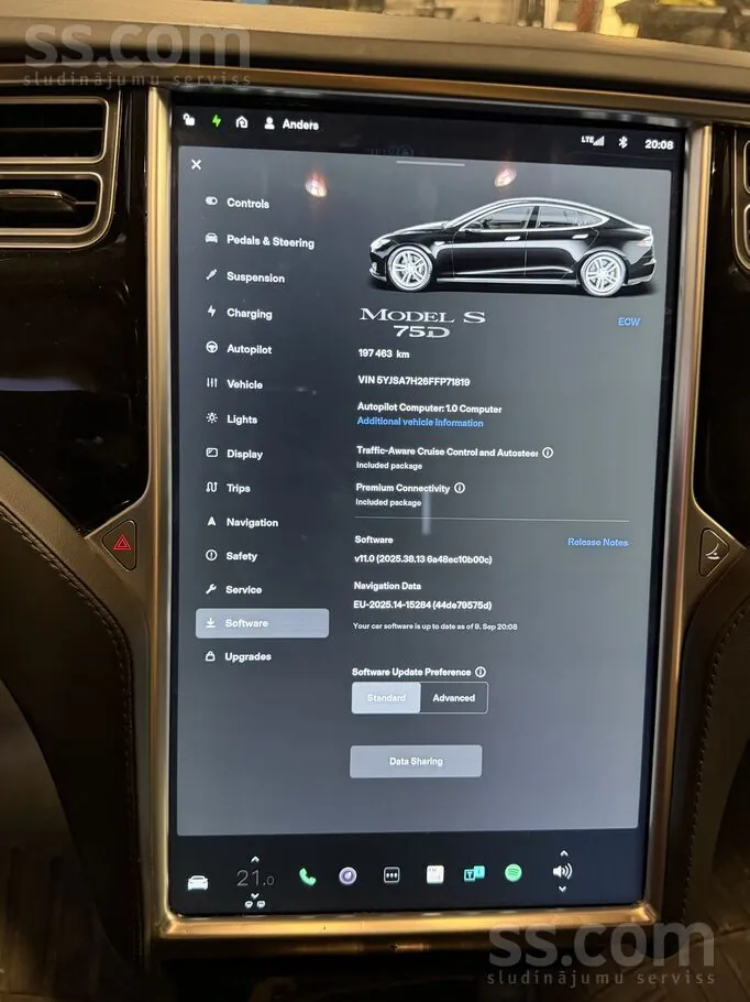 Tesla Model S 2015 photo 5
