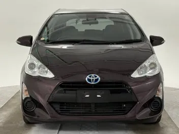 Toyota Aqua 2017 photo 3
